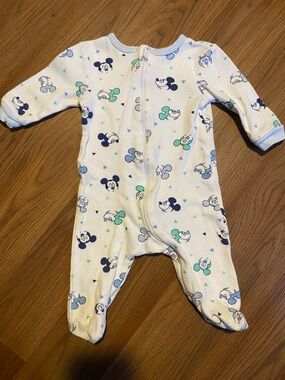 ✨8/$10. Disney Baby. Mickey Footed One-Piece sleeper. 0-3 months